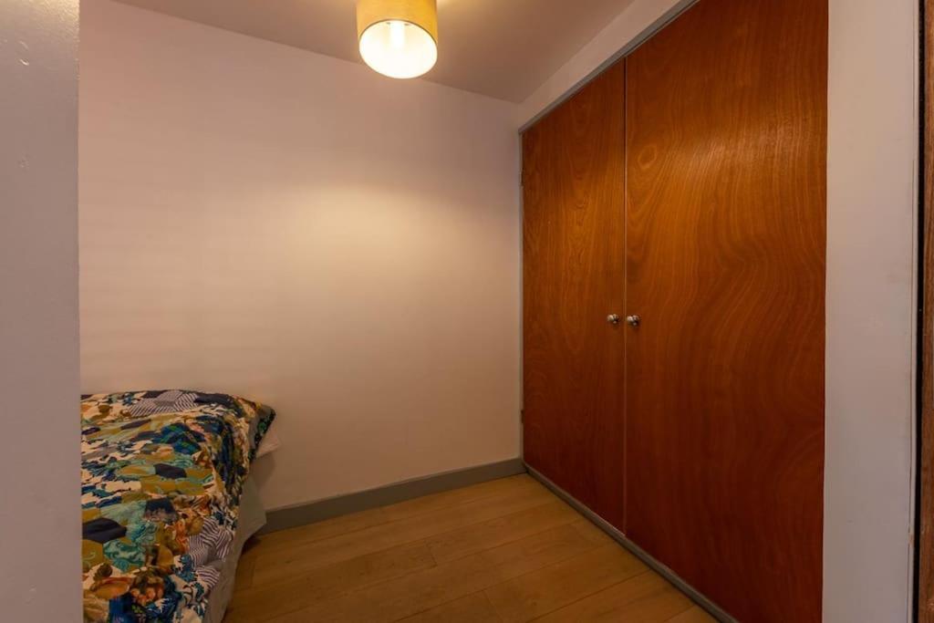 Apartamento Lovely Self-contained Basement With Kitchen *
